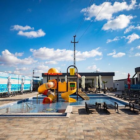Meliss Events Hotel Craiova Exterior photo